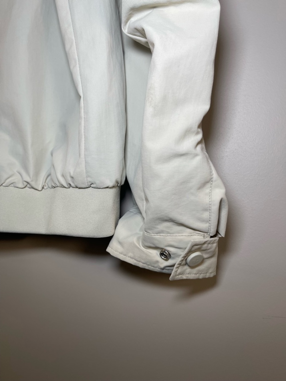 Tommy Hilfiger White Bomber Jacket with Navy Trim - Picture 7 of 8